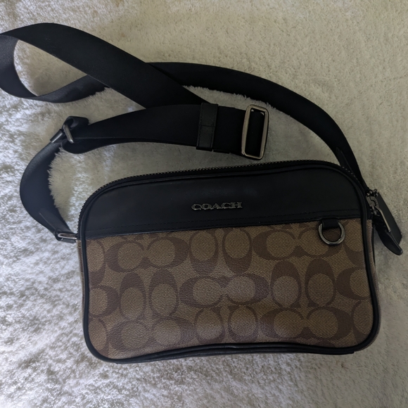 Coach Black and Brown Belt Bag with Signature Style - Picture 6 of 6